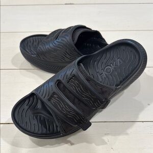 Hoka Ora Luxe Slide Sandals